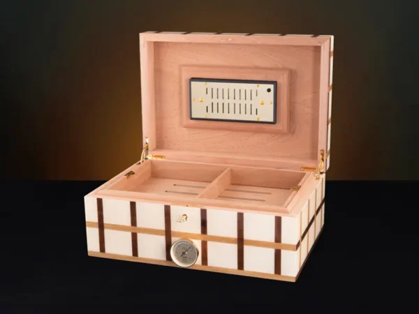 Sofia Large Cigar Box - open with tray